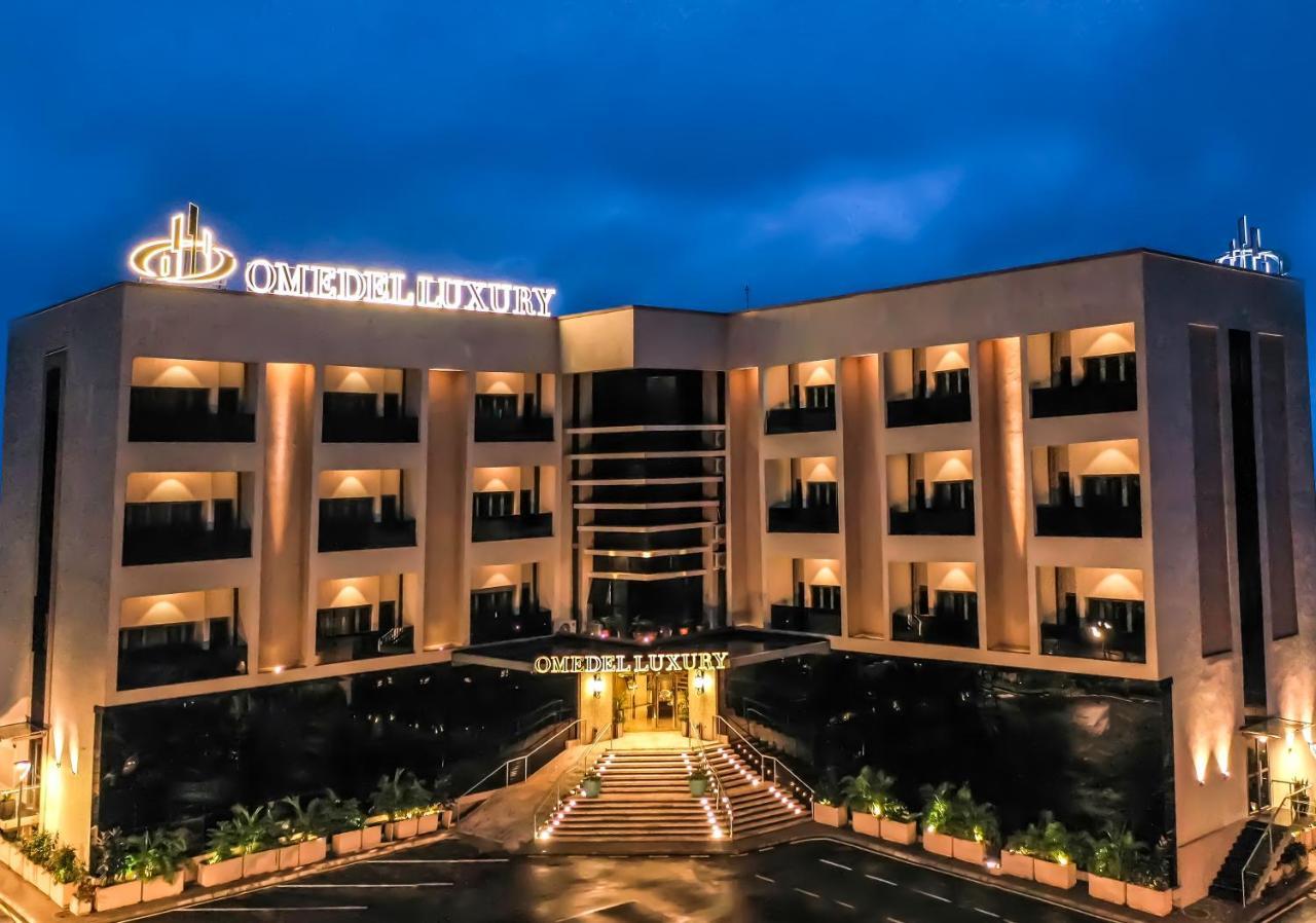 ホテル Omedel Luxury エヌグ エクステリア 写真